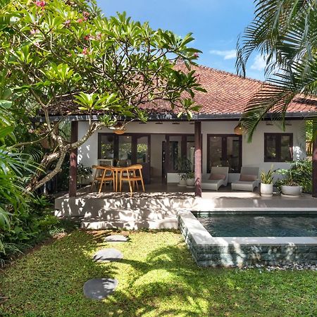 Twist And Shout Villa Seminyak Exterior foto